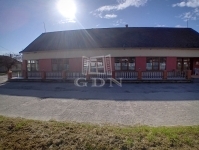 For sale commercial - catering Érsekcsanád, 605m2