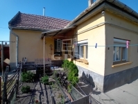 For sale family house Baja, 68m2