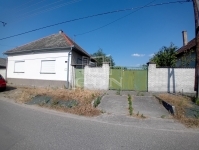 For sale family house Baja, 83m2
