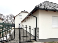 Eladó családi ház Komárom, 94m2