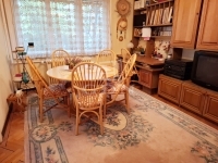 Eladó családi ház Budapest XIV. kerület, 292m2