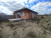 出卖 双面别墅 Vácrátót, 93m2