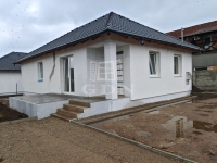 出卖 双面别墅 Pécel, 98m2
