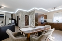 For sale family house Inárcs, 240m2