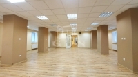 出租 办公室 Budapest, X. 市区, 275m2