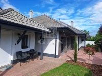 For sale family house Tököl, 300m2